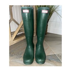 Hunter rain boots
